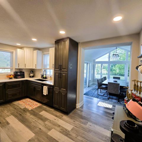 3531 W Rawson AVENUE, Franklin, WI 53132