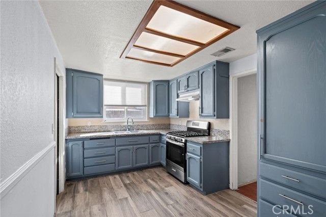 9952 Catawba, Fontana, CA 92335