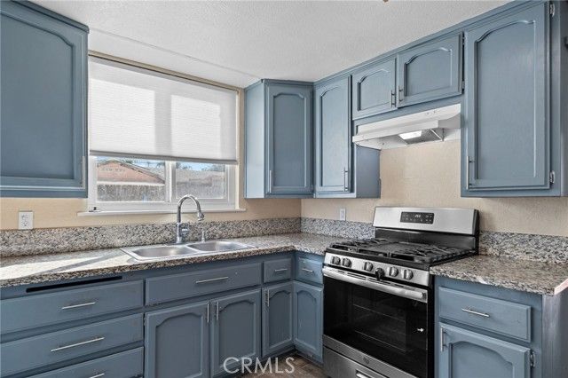 9952 Catawba, Fontana, CA 92335