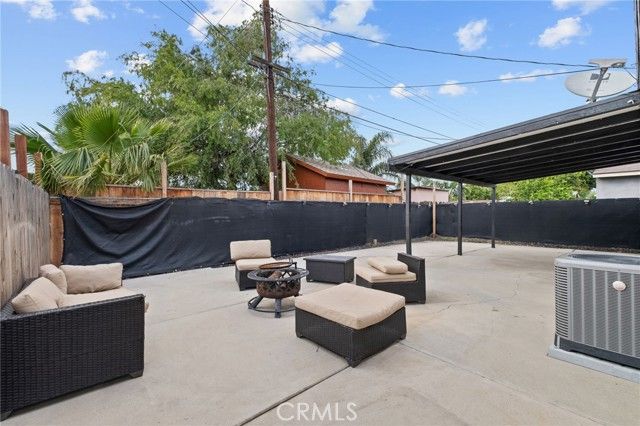 9952 Catawba, Fontana, CA 92335