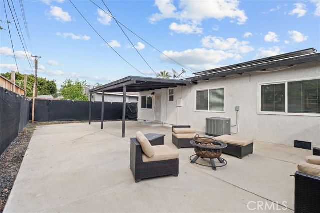 9952 Catawba, Fontana, CA 92335