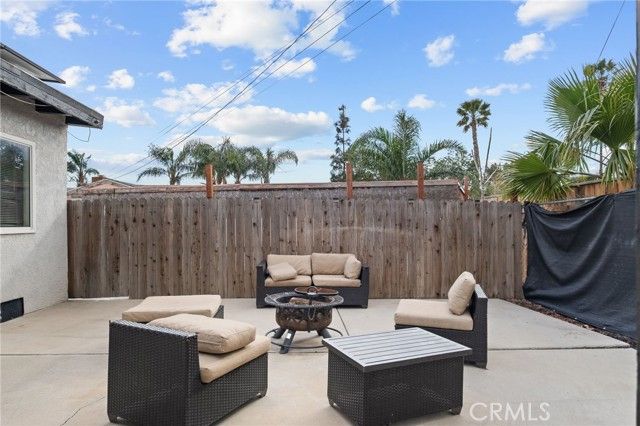 9952 Catawba, Fontana, CA 92335