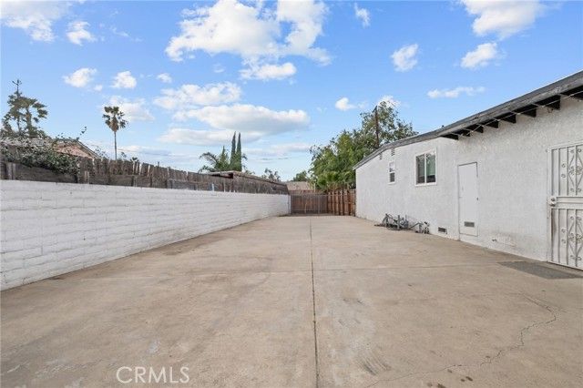 9952 Catawba, Fontana, CA 92335