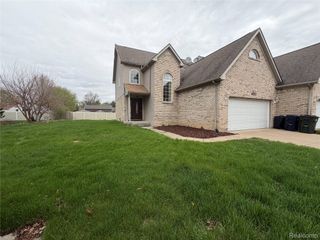 6153 Bianca Drive Drive, Sterling Heights, MI 48314