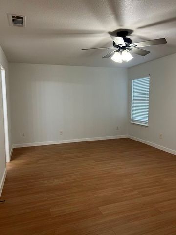 2132 Van Zandt Drive, Grand Prairie, TX 75052