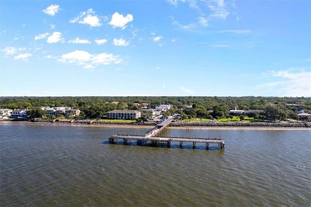 404 Mariners Circle, St. Simons Island, GA 31522