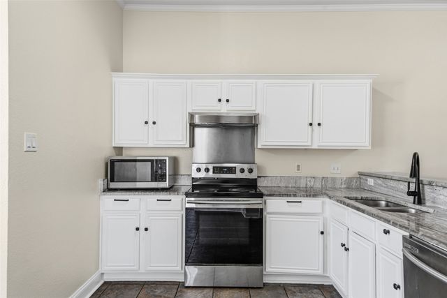 1064 The Meadows Parkway, Desoto, TX 75115
