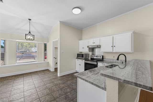 1064 The Meadows Parkway, Desoto, TX 75115