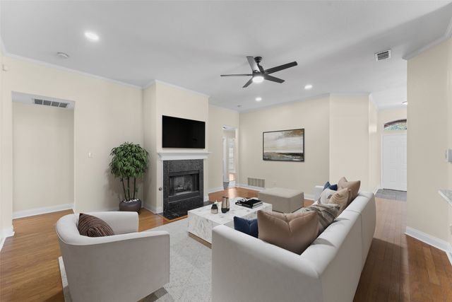 1064 The Meadows Parkway, Desoto, TX 75115