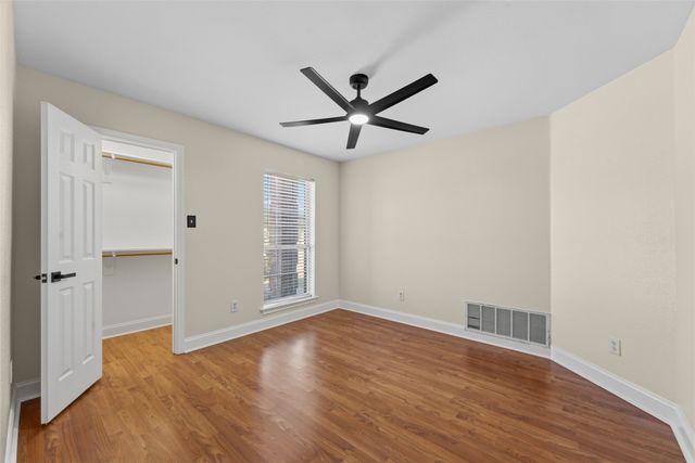 1064 The Meadows Parkway, Desoto, TX 75115