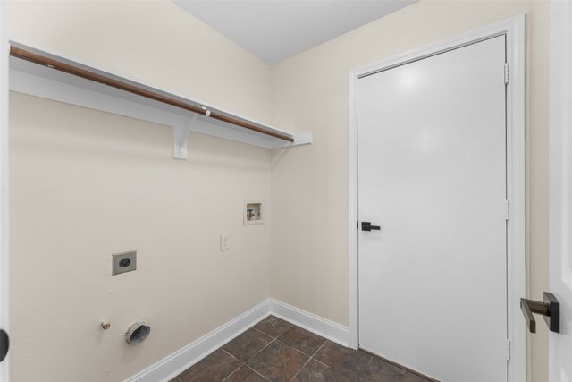 1064 The Meadows Parkway, Desoto, TX 75115