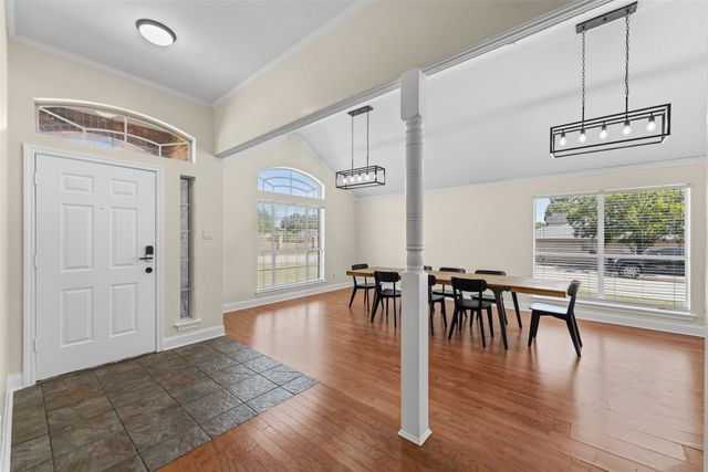 1064 The Meadows Parkway, Desoto, TX 75115