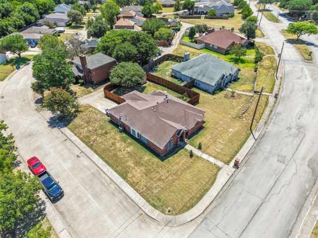 1064 The Meadows Parkway, Desoto, TX 75115