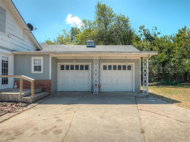 45 E Drummond Street, Shawnee, OK 74801