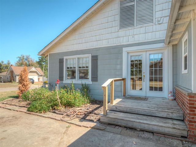 45 E Drummond Street, Shawnee, OK 74801