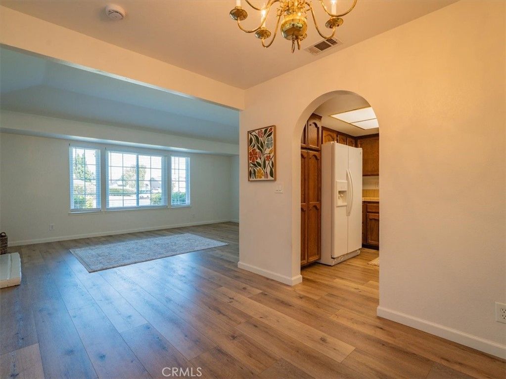 Image 12 of property listing at 470 Wilson Court, Santa Maria, CA 93455