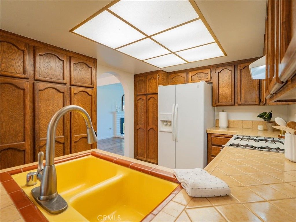 Image 17 of property listing at 470 Wilson Court, Santa Maria, CA 93455