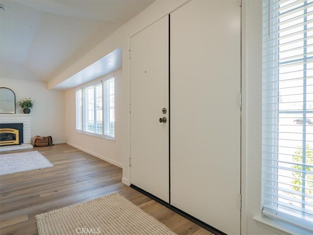Image 4 of property listing at 470 Wilson Court, Santa Maria, CA 93455