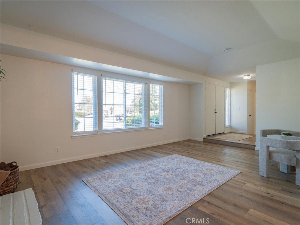 Image 9 of property listing at 470 Wilson Court, Santa Maria, CA 93455
