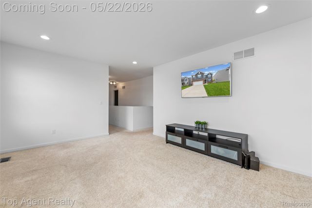 58693 Westmoore Circle, New Haven Village, MI 48048