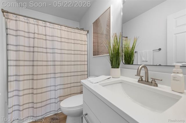 58693 Westmoore Circle, New Haven Village, MI 48048