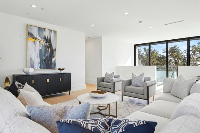 2404 Camino Alto RD, Austin, TX 78746