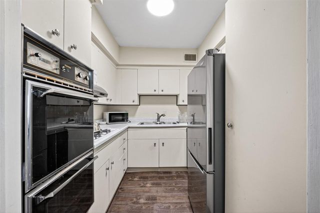 2600 Bellefontaine St Apt D24,, Houston, TX 77025