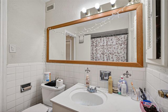 2600 Bellefontaine St Apt D24,, Houston, TX 77025