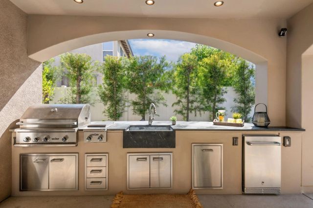 23673 Hayes, Murrieta, CA 92562