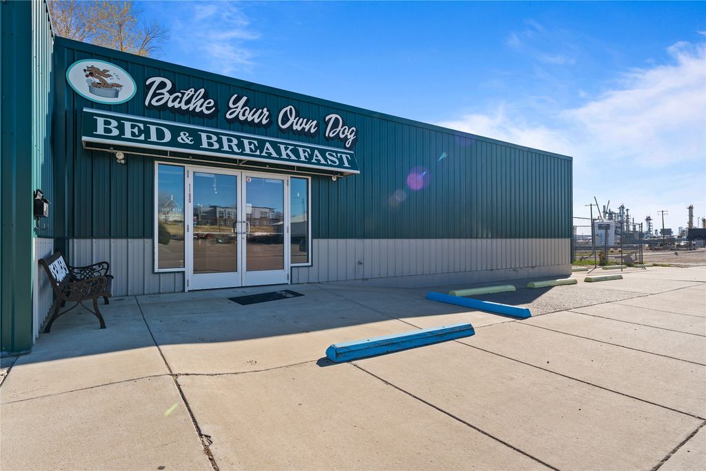 1100 Smelter Ave, Black Eagle, MT 59414