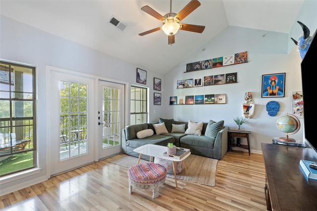 6810 Deatonhill DR 2200, Austin, TX 78745