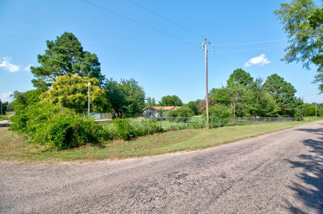 22 Easy Street, Whitesboro, TX 76273