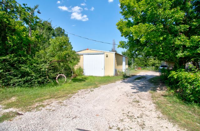 22 Easy Street, Whitesboro, TX 76273