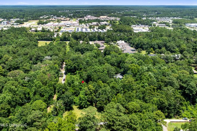 12 Zettel Road, Ocean Springs, MS 39564