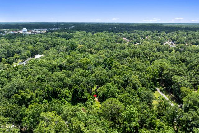 12 Zettel Road, Ocean Springs, MS 39564