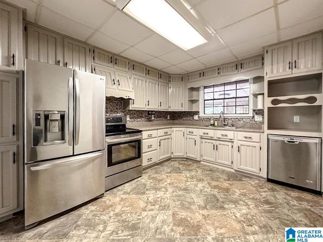 128 CARLA AVENUE, Trussville, AL 35173