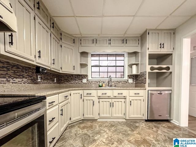 128 CARLA AVENUE, Trussville, AL 35173