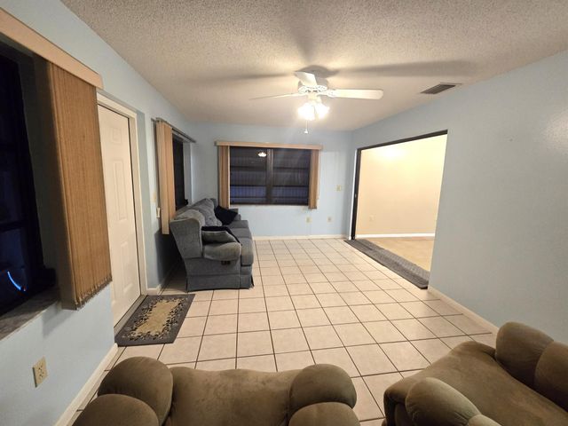 2907 SE 21st Court, Okeechobee, FL 34974