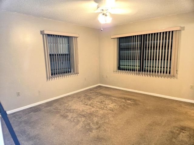 2907 SE 21st Court, Okeechobee, FL 34974