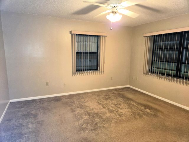 2907 SE 21st Court, Okeechobee, FL 34974