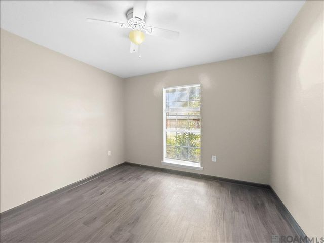 10131 Buttercup Dr, Baton Rouge, LA 70809