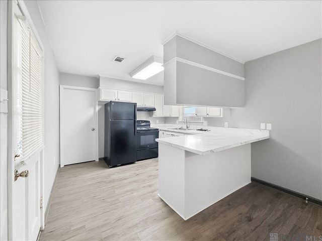 10131 Buttercup Dr, Baton Rouge, LA 70809