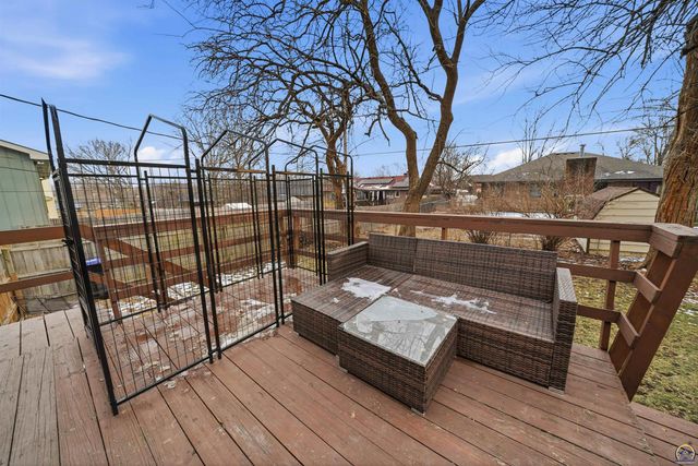 3911 SW 38th LN, Topeka, KS 66610