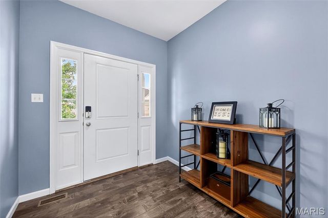 1649 Willowbrooke Manors Court, St Louis, MO 63146