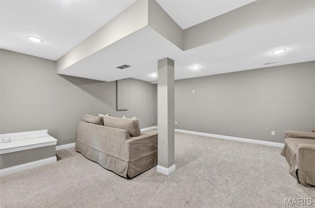 1649 Willowbrooke Manors Court, St Louis, MO 63146