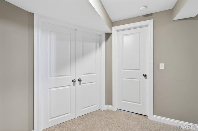 1649 Willowbrooke Manors Court, St Louis, MO 63146