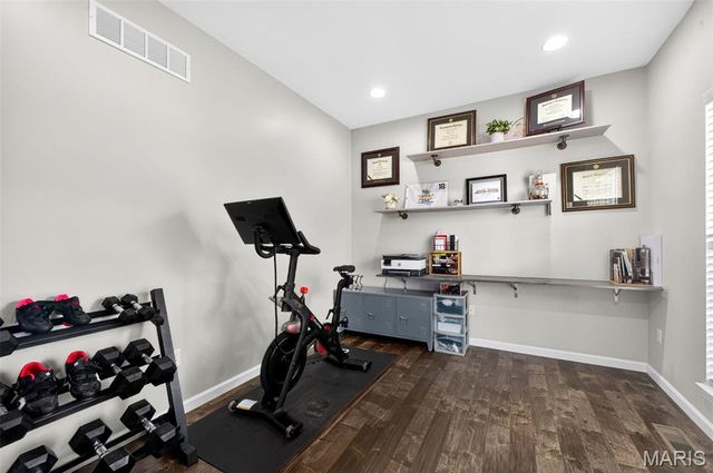 1649 Willowbrooke Manors Court, St Louis, MO 63146