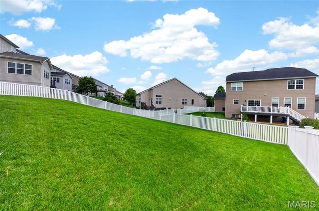 1649 Willowbrooke Manors Court, St Louis, MO 63146