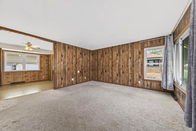 W149N8153 Winchester STREET, Menomonee Falls, WI 53051