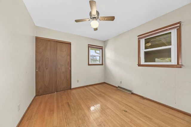 W149N8153 Winchester STREET, Menomonee Falls, WI 53051